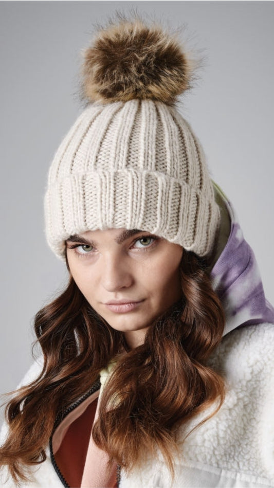 Womens pom pom hat